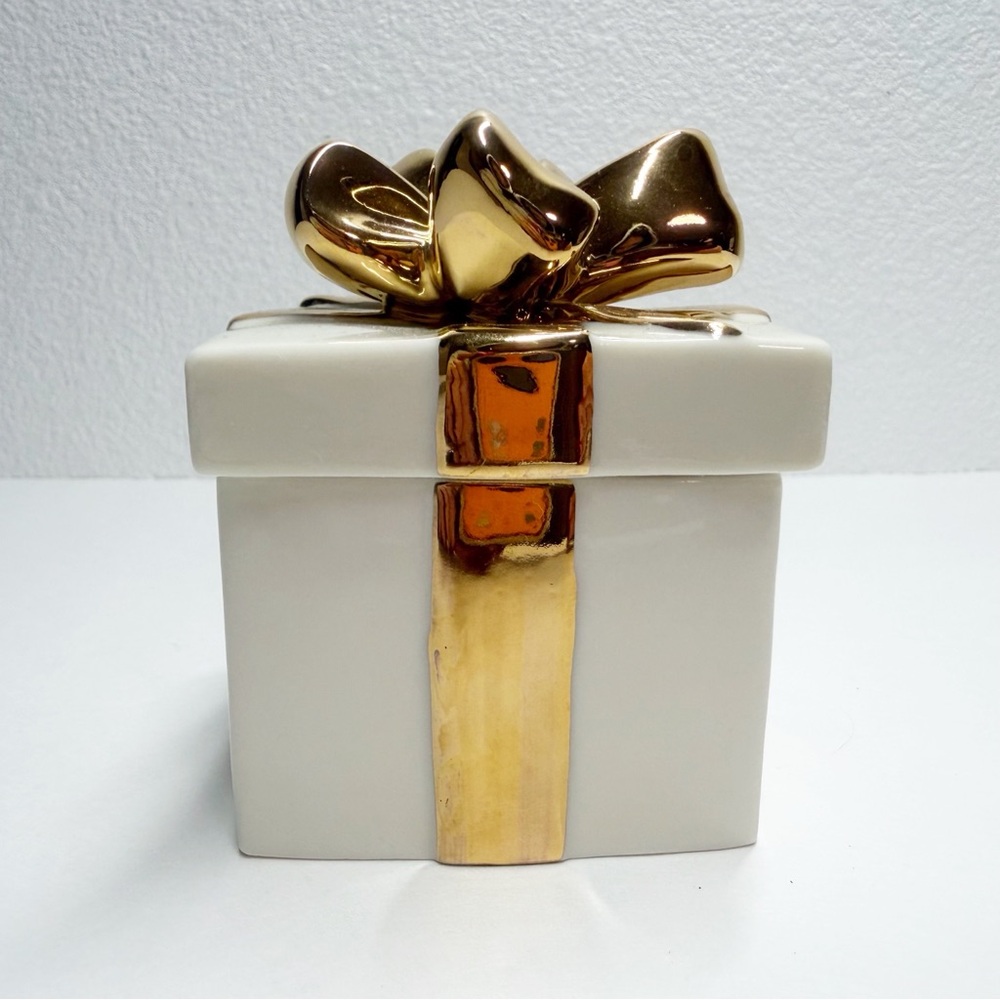 Mikasa Fine China Holiday Elegant Gift Box Trinket Box - Picture 5 of 10